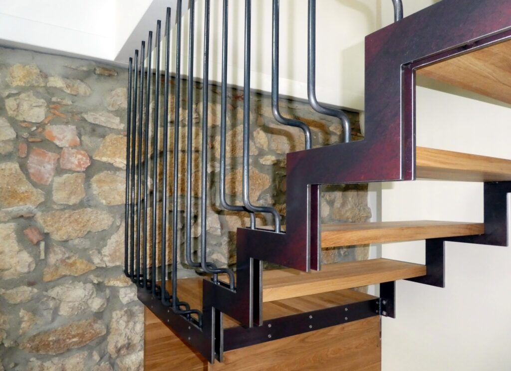 Metall-Holz-Treppe